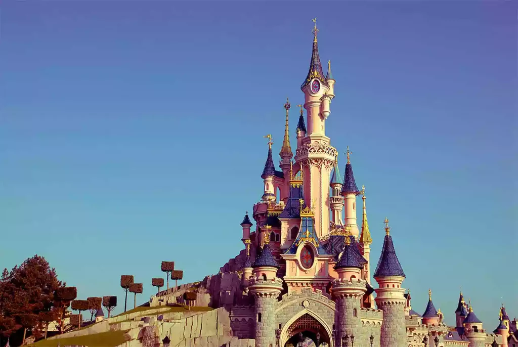 Disneyland Paris and private shuttle transportation by vintage French cab